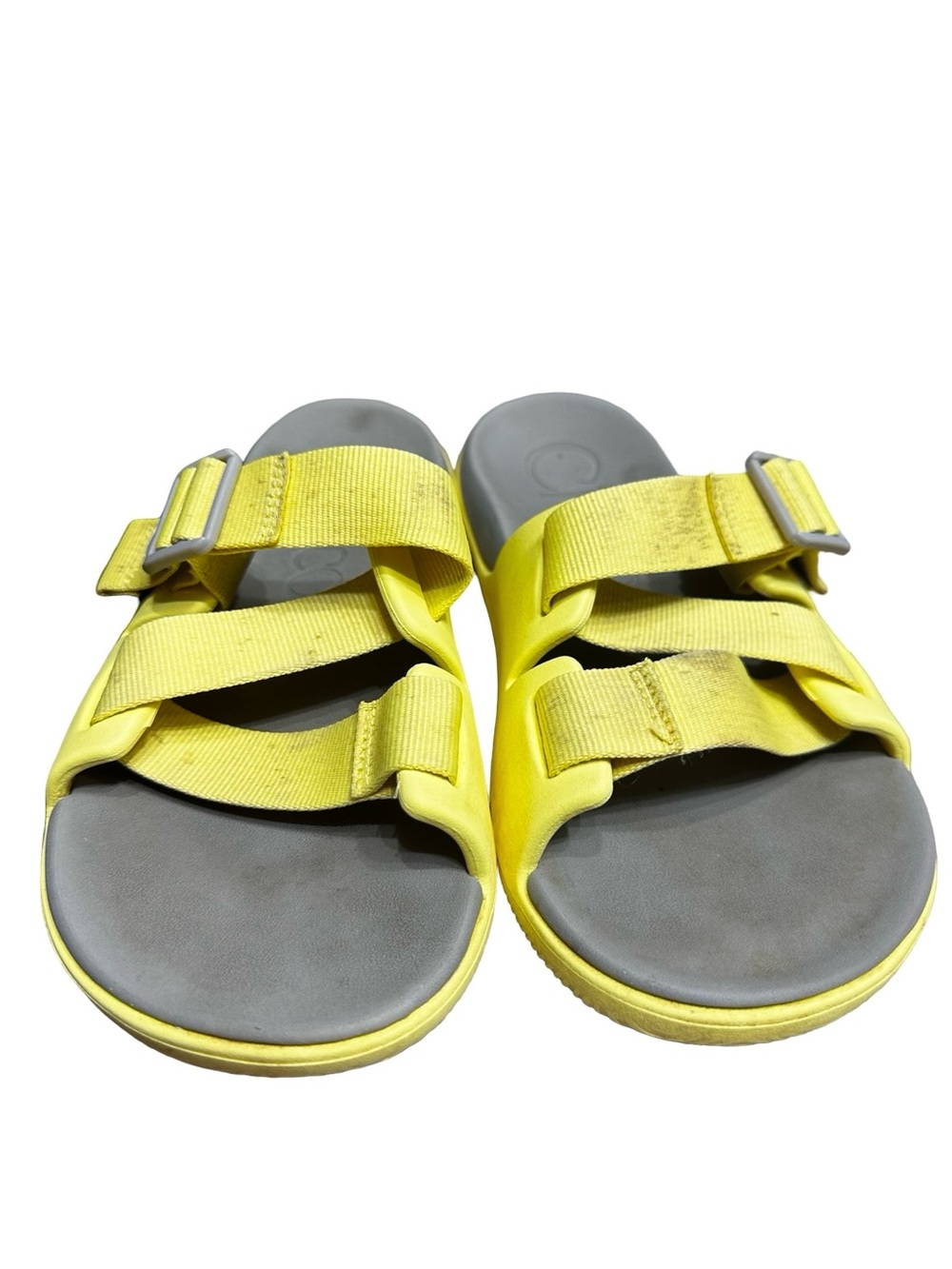 Chaco Yellow Slides Size 8 Slip On Strappy Sandals Hiking Casual Summer Boho - Picture 2 of 9